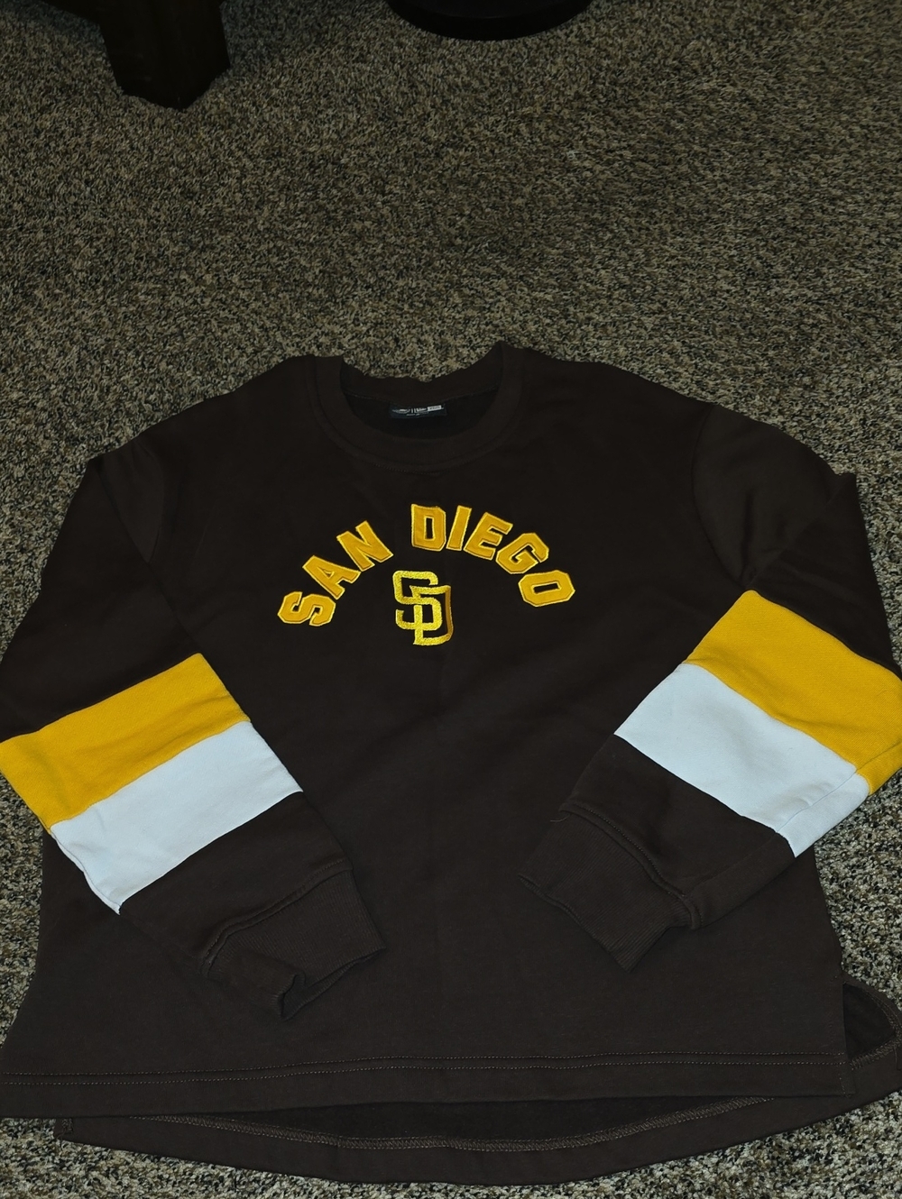 San Diego Padres Sweatshirt Size Medium EUC